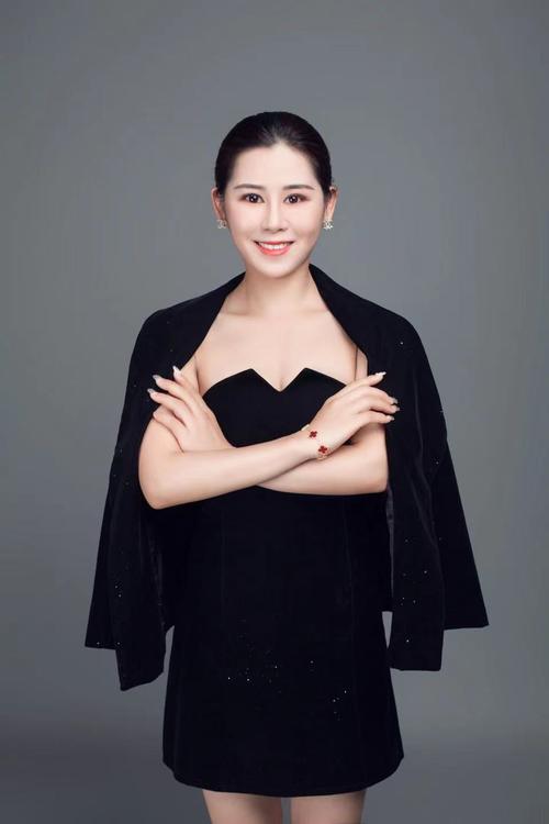 济南蓝黛国际大圈纯出女孩招聘模特/大圈纯出女孩-长期招贤,舞台大颜值优先