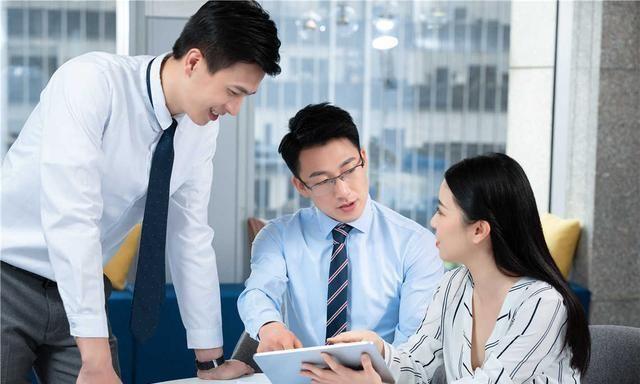 为啥职场新人容易被欺负?思维上的这几点错误必须早日纠正
