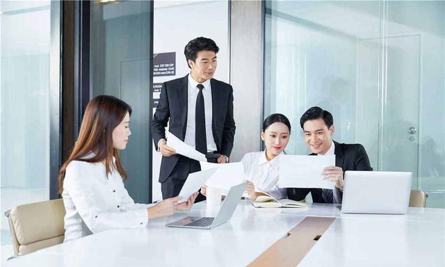 为啥职场新人容易被欺负?思维上的这几点错误必须早日纠正